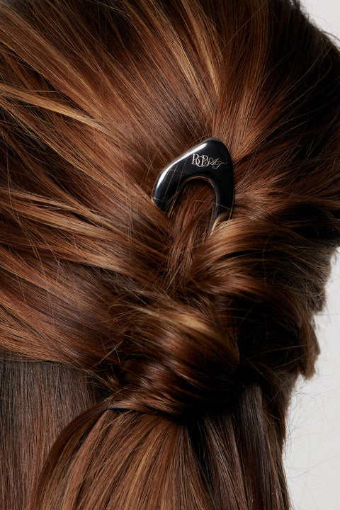 BCB×Amelie Teje: 'The Wave' Mini French Pin